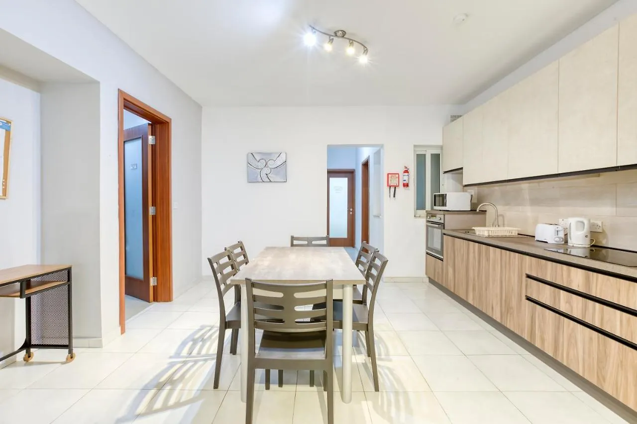 Charming 3Br Sliema Apt Steps From The Promenade By 360 Estates Apartment