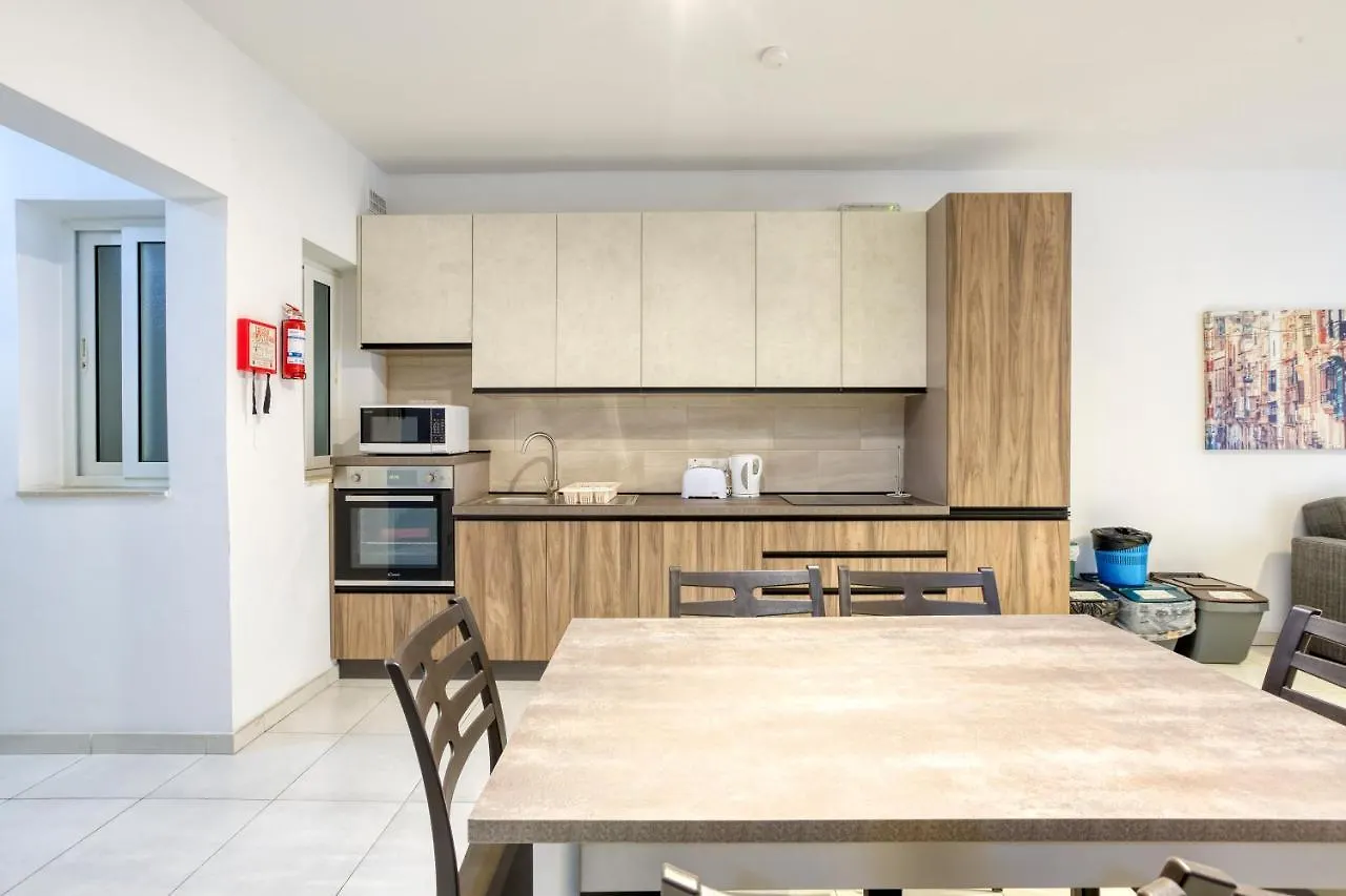 Διαμέρισμα Charming 3Br Sliema Apt Steps From The Promenade By 360 Estates Μάλτα